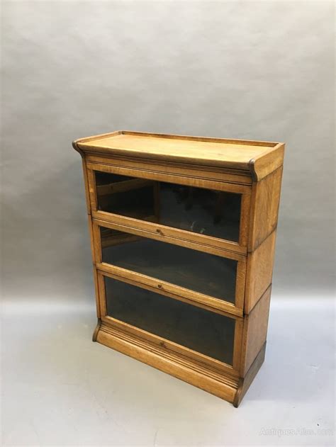 Dimensions (in): 34x77x11 N: 3910 Information found on the website is presented as advance information for the auction lot. . Globe wernicke bookcase grades